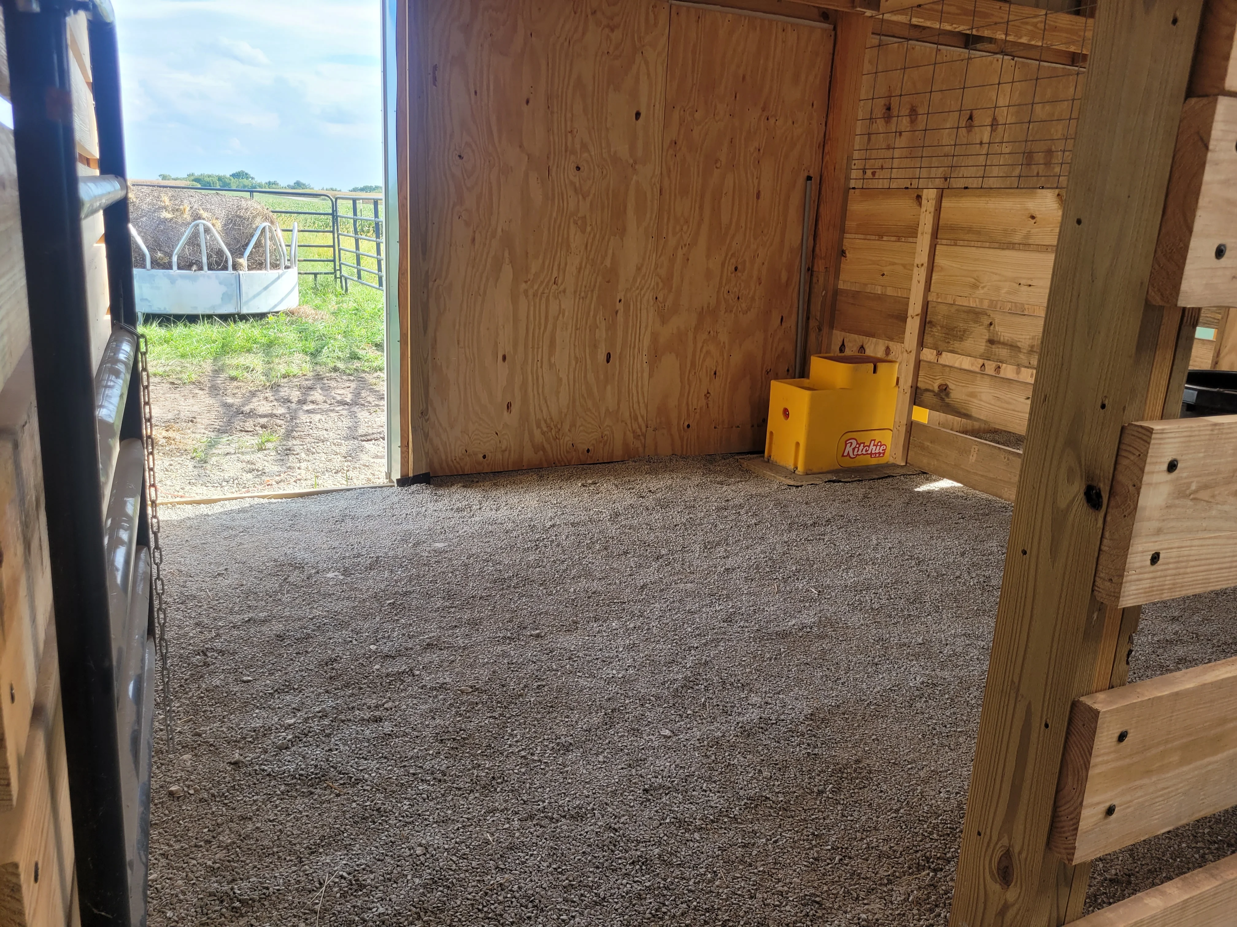 SPH barn and runs